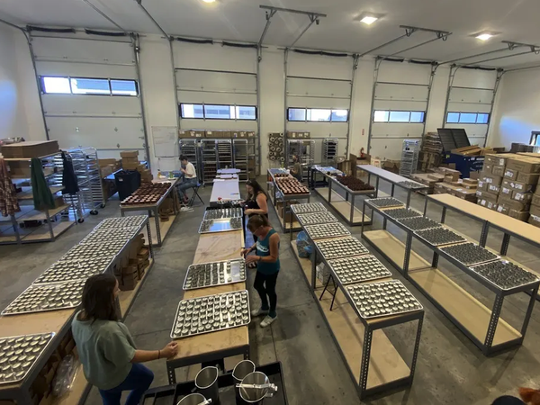 MEET THE MYTHOLOGIE ELVES! BEHIND THE SCENES IN THE WAREHOUSE